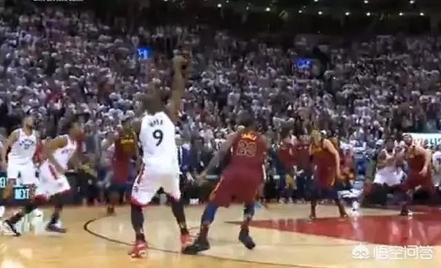 为什么勒布朗詹姆斯垫脚行为被放过？