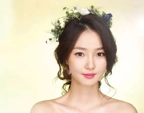 圆脸适合什么新娘发型图片  圆脸适合什么新娘造型