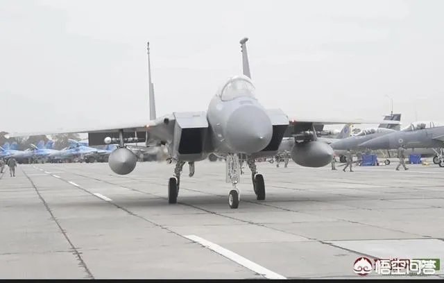 一名美国飞行员在乌克兰试乘苏-27时坠毁遇难,你怎么看?