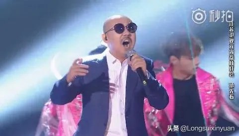 腾格尔怎么了。转型了？