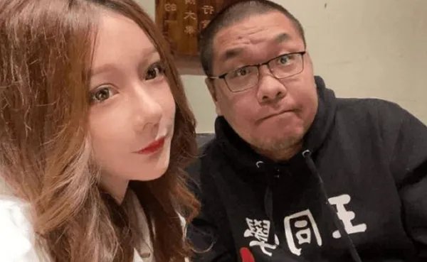 《炉石传说》:主播王师傅太大男子主义,妻子提出离婚,你怎么看这段感情?