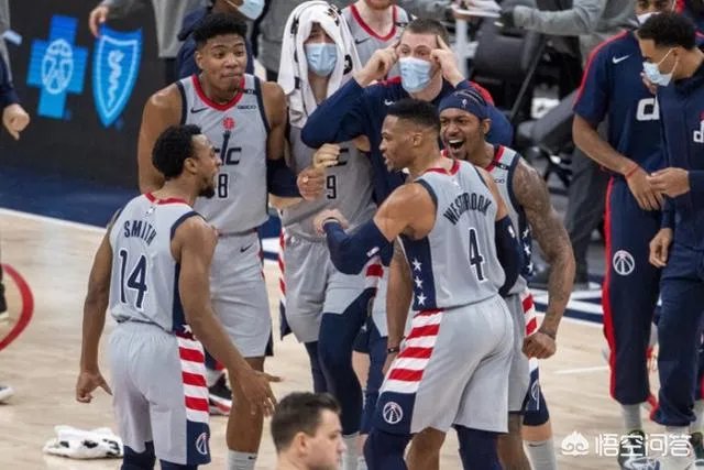 76人黑八奇迹阵容