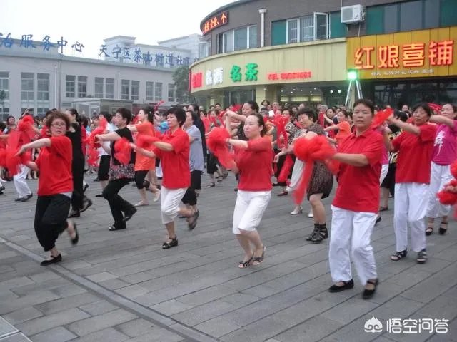 很多跳广场舞的朋友没有舞蹈基础，要想跳好舞最应该掌握哪几点呢？