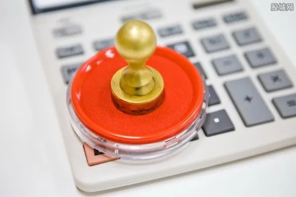 官方：不存在“2022年红绿灯新国标”权威解释还说了什么