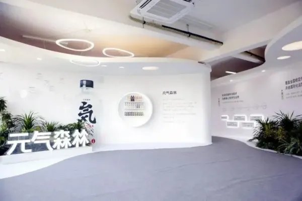 元气森林店铺秒杀活动设置错误，有人买了两三万瓶，你觉得店铺该不该发货？