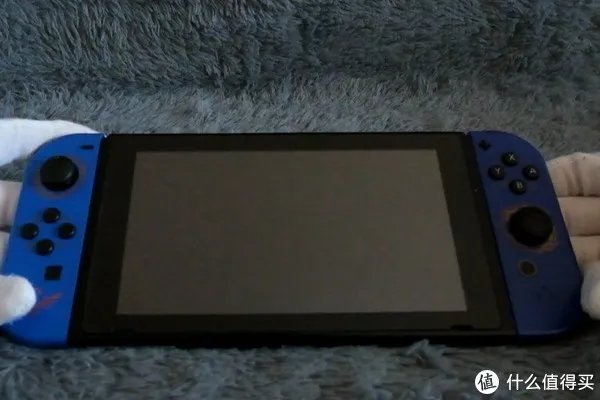 瞎摸瞎玩 篇二十八：来了来了，OLED来了——任天堂Switch OLED版本开箱与简单对比