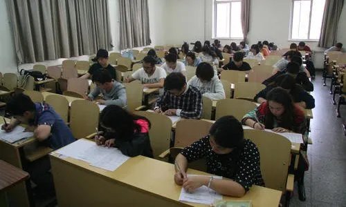 哈工大学生因作弊开除学籍，黄某为何会答应杨某的请求？