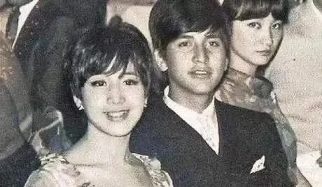 赌王原配长子女儿参加葬礼吗?