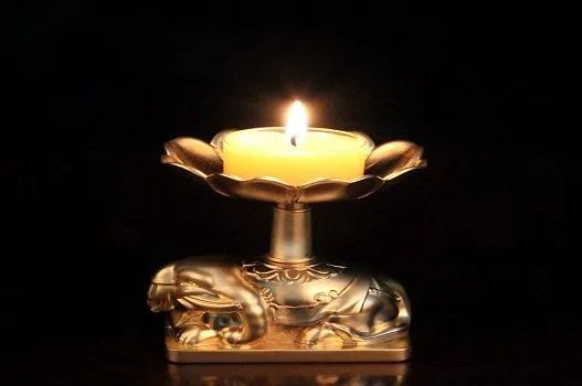 古墓里的长明灯到底是什么原理？