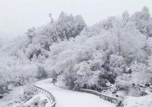 四川一地八月下雪了，这个地方究竟位于四川哪个地方？