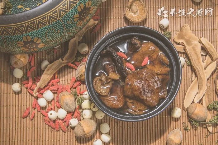 健安喜(GNC)螺旋藻胶囊的螺旋藻有什么好处？