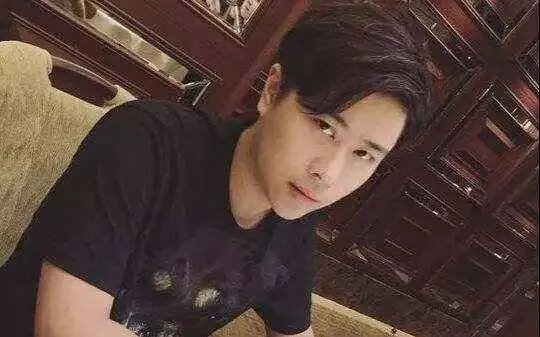 lol55开和马飞飞怎么认识的？