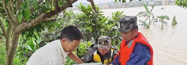 福建扶贫干部被洪水卷走前，向同事喊不要下来，此干部身上有哪些可贵精神？