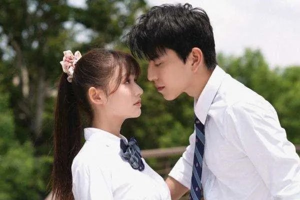 彭昱畅是男一，王大陆也是男一，为何王大陆会允许自己被压番？