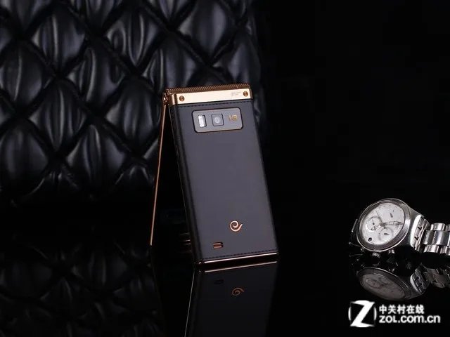 价格便宜很多 三星W2014商家报7438元