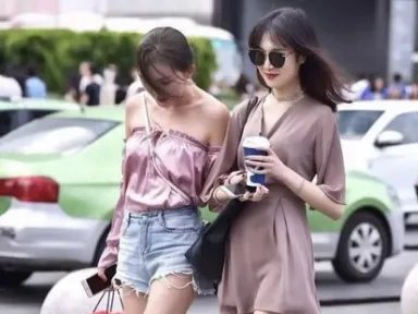 伊能静发小作文为张雨绮庆生，你和你闺蜜之间的感情有多好？