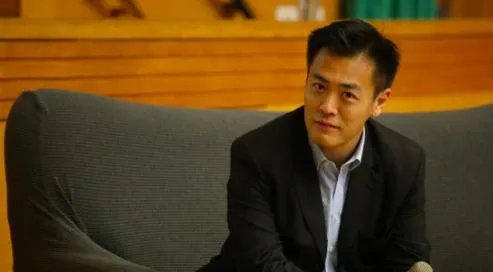 为什么说何鸿燊刘銮雄两大富商人生很像？