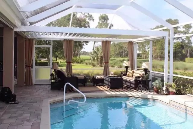 冬日里的花园阳光房，尽享暖暖的春色