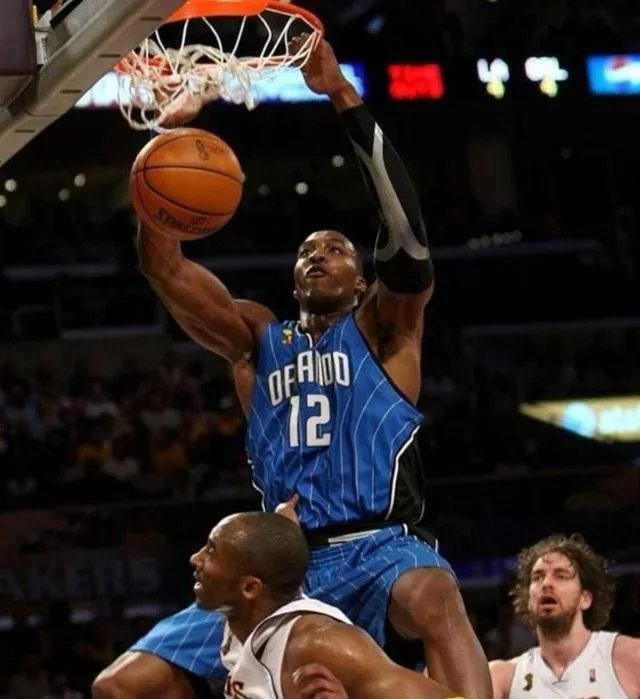 巅峰霍华德的身体素质，在NBA属于什么级别？