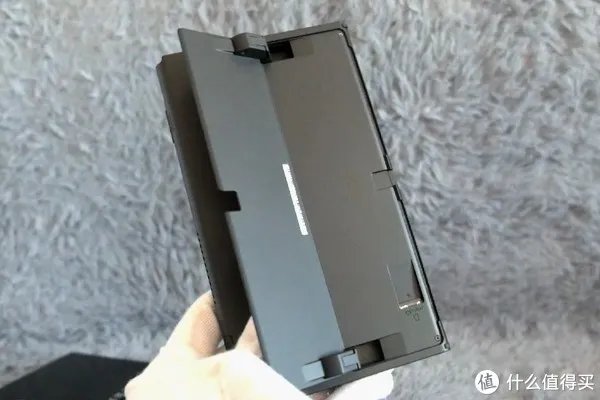 瞎摸瞎玩 篇二十八：来了来了，OLED来了——任天堂Switch OLED版本开箱与简单对比