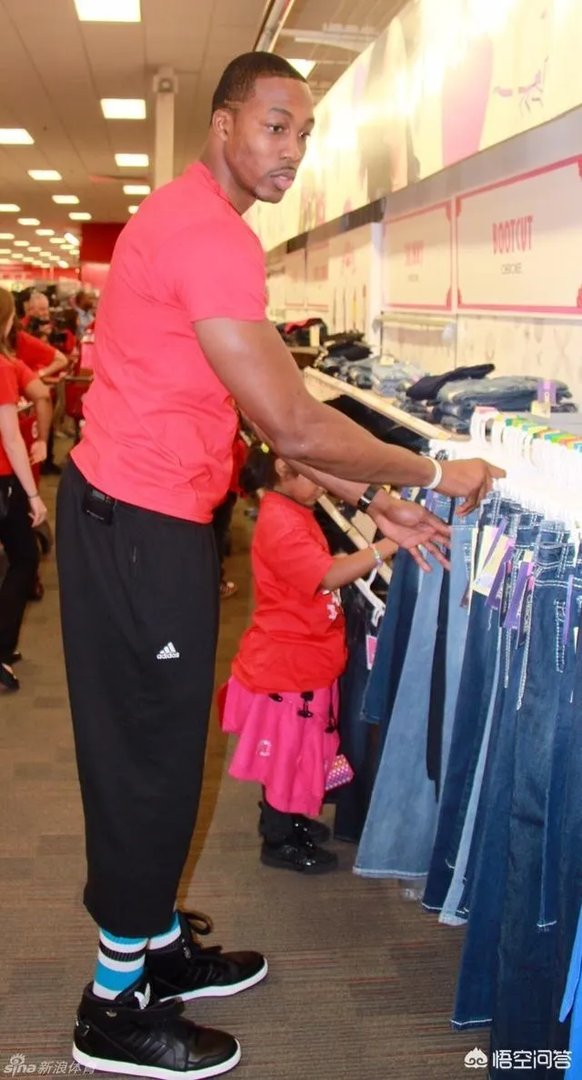 都说魔兽霍华德是更衣室的“毒瘤”,那么他私底下到底人品怎么样?