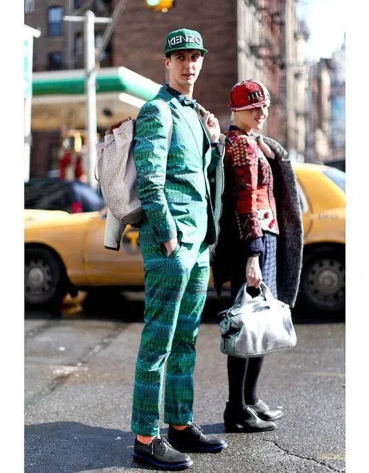 有哪些时尚的情侣装品牌推荐?