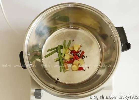 小龙虾的口味很多，你最喜欢吃哪个味道的？