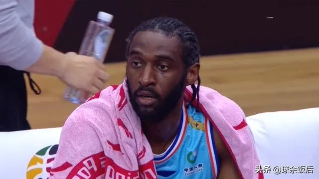 克拉克下个赛季还在新疆队效力吗？他如果去广东能不能代替马尚？