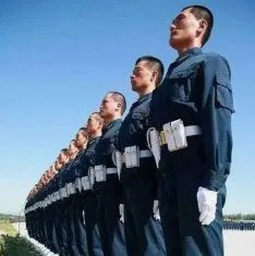 “行如风，卧如弓”，这句话是什么意思？