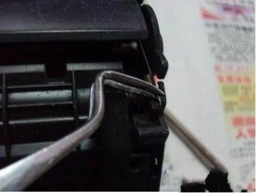 给力再现 佳能2900打印机硒鼓加粉图解