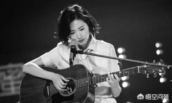 《乘风破浪的姐姐里面，为什么万茜那么受女明星的欢迎？