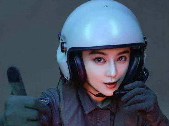 范冰冰李晨秀恩爱之作《空天猎》为何票房如此惨淡?