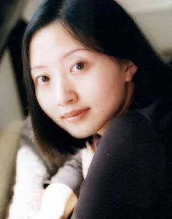 董卿工资是多少 央视主持人工资单一览表