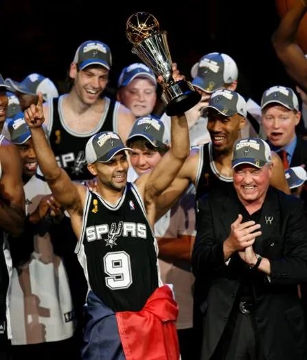 江湖再无GDP：NBA著名组合GDP最后一员退役