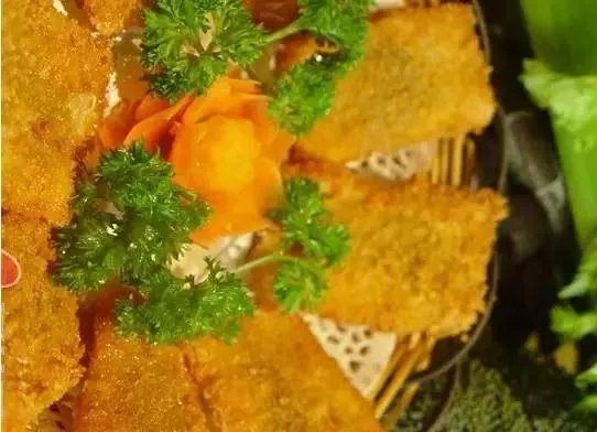 襄阳有哪些美食街，有哪些特色菜？