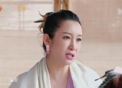 秦海璐当众斥责张馨月矫情，她们发生了什么事？