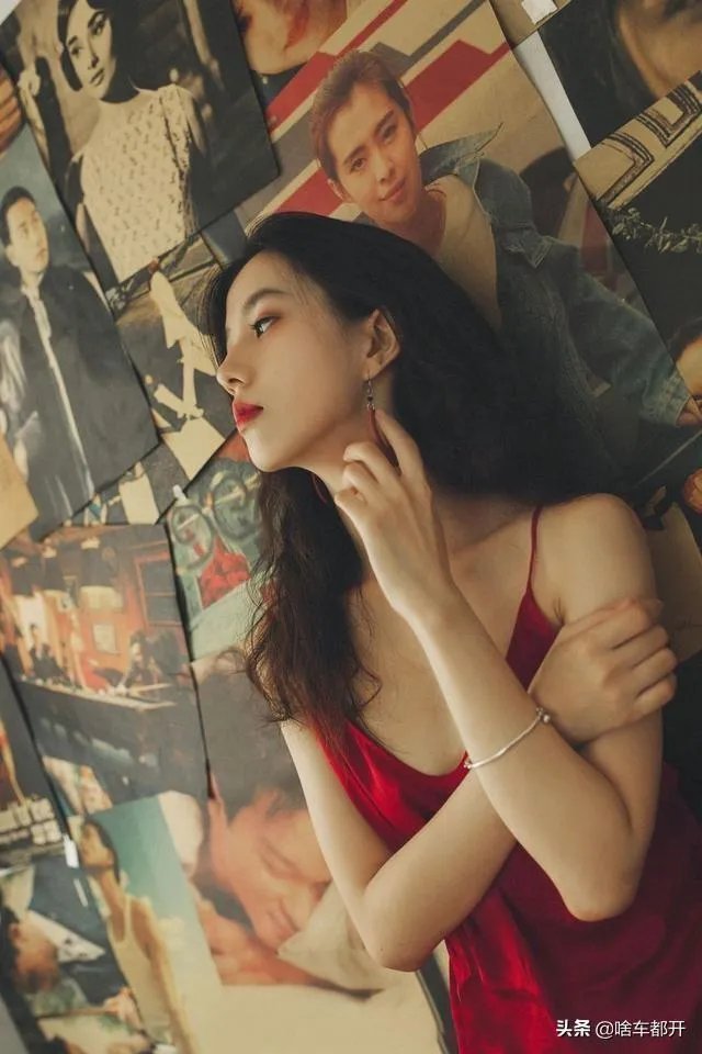 谁手机里有美女美景图片，能不能分享让大家看看？