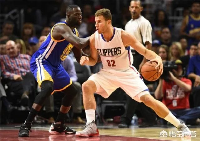 勇士102:111活塞,库里复出得27分,怎么评价库里本场比赛的表现?