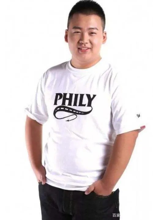 为什么郭麒麟现在登上了这么多的综艺，背后到底有谁在为其撑腰？