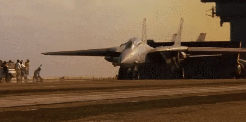 飞机起飞前加速主要是靠机轮吗?