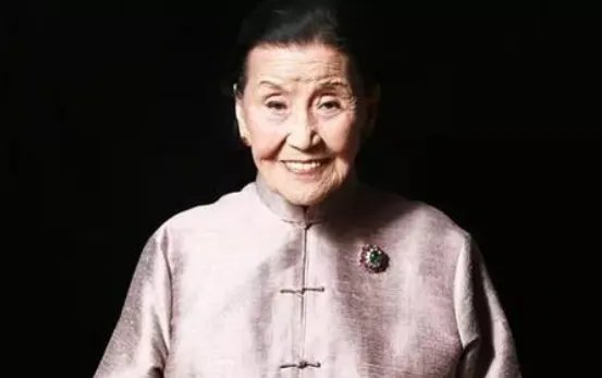 江孙芸为何会成为美国“中餐女王”？