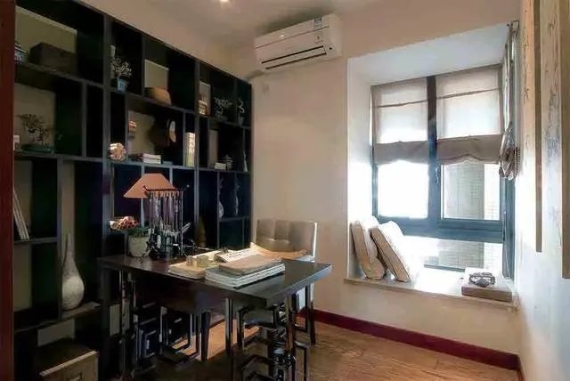 四个房间一般小孩住哪间