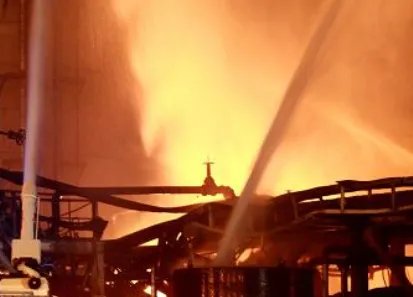 河北一商场发生火灾，现场情况如何？