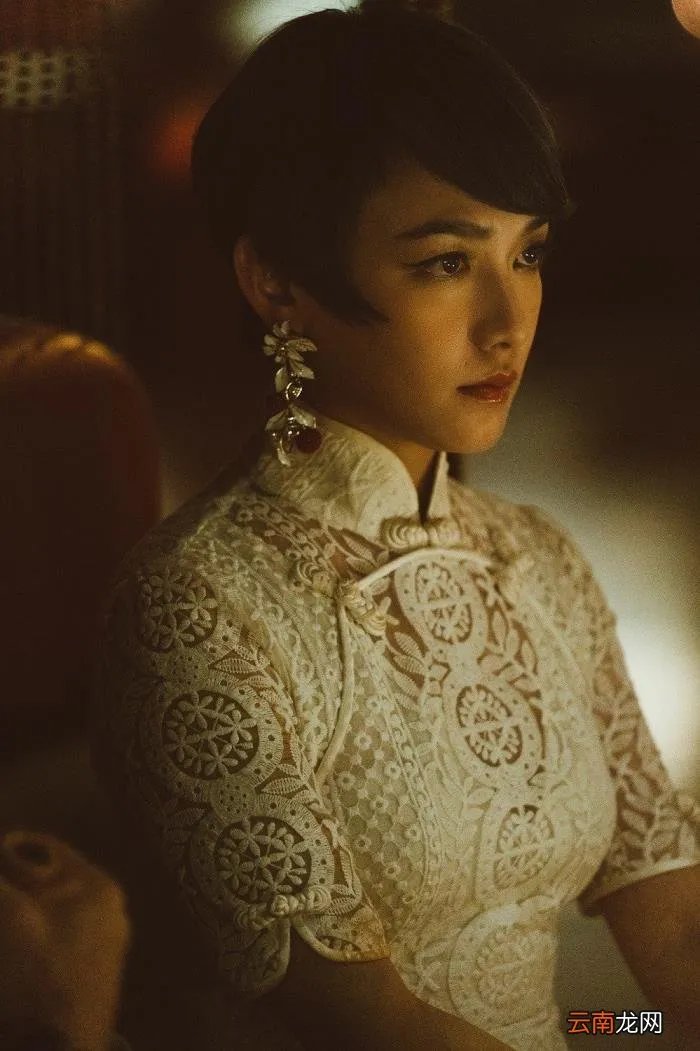 贾静雯苦追张孝全变沧桑 贾静雯呕吐不止