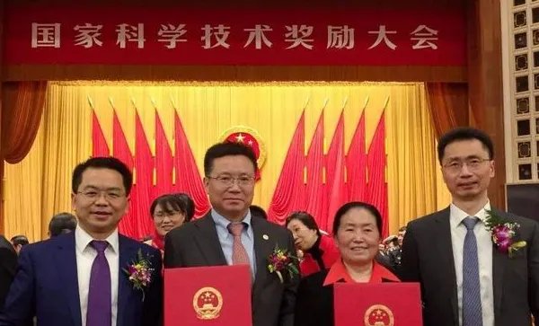 成都大学校长王清远有多优秀？