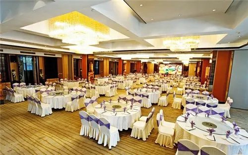 适合办婚礼的酒店有哪些  一般婚宴酒店多少一桌