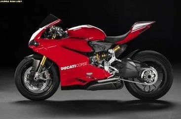 小爸爸里马伊俐骑的摩托车是什么摩托车?