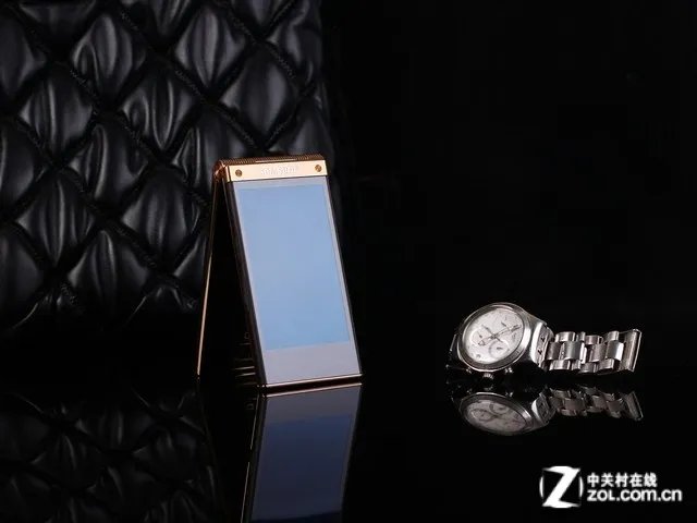 价格便宜很多 三星W2014商家报7438元