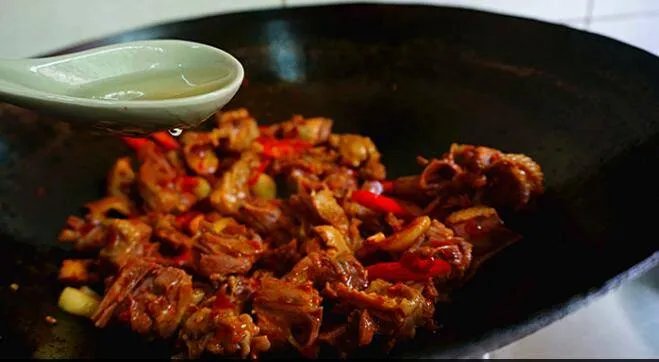 腊鸭怎么炒好吃又简单