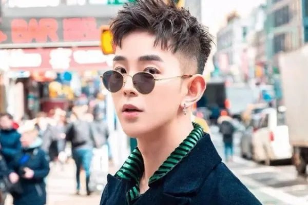 男生圆脸适合什么发型？